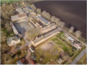 Abb. 4: Luftbild der heutigen Hofanlage. Foto Anja Ulrich, Dornstedt (März 2023)